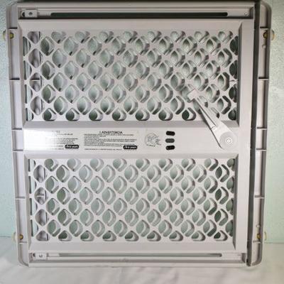 Lot G-43: Baby Gate
