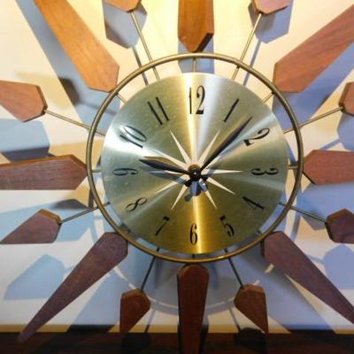 Vintage Mid Century Sears and Roebuck Oak Wood Sun Burst and Brass Face Clock 21