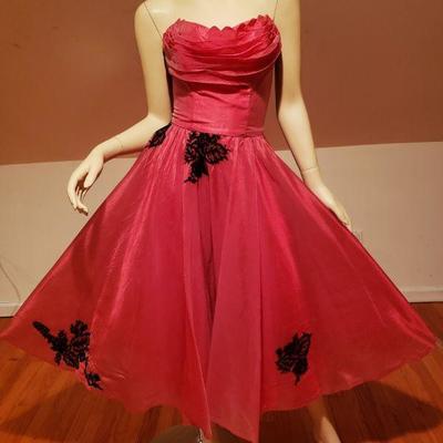 Vtg 1950's Red/Cerise Organza strapless fit &flare layers dress lace inserts