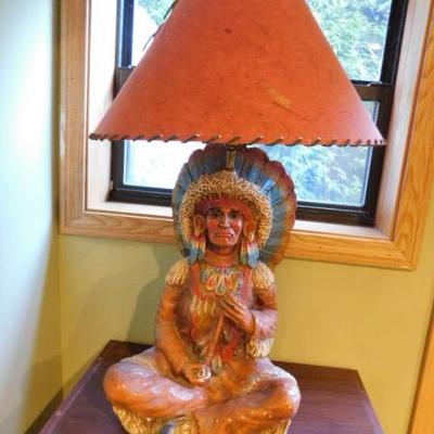 Large Chalkware Crossed Leg Native American with Peace Pipe Table Lamp 21