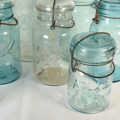 Lot G-37: Lot of Vintage Mason Jars