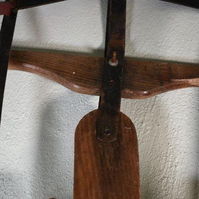 Lot G-73: Vintage Sled