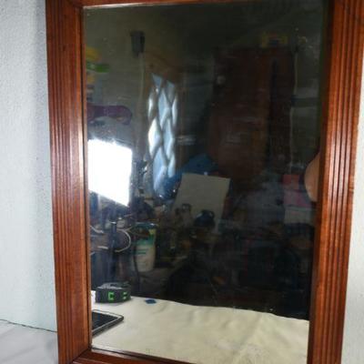 Lot G-77: Antique Mirror