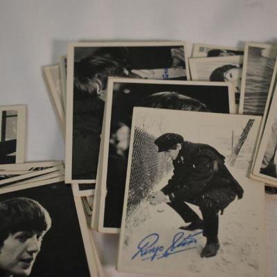 Lot G-88: Beatles Collectable Cards