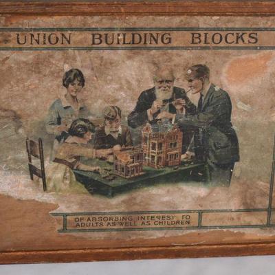 Lot G-90: Vintage Building Blocks