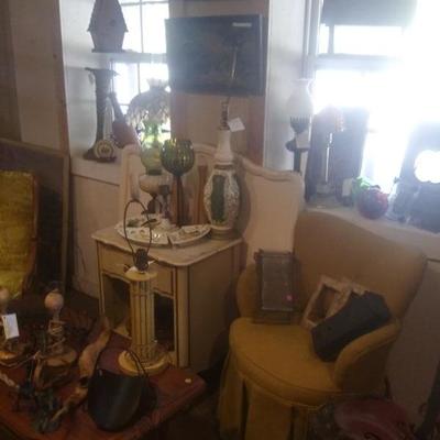 Estate sale photo