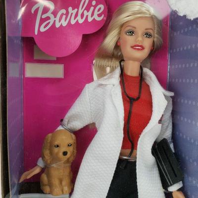 Vintage Barbie Pet Doctor Doll - NEW - 2000