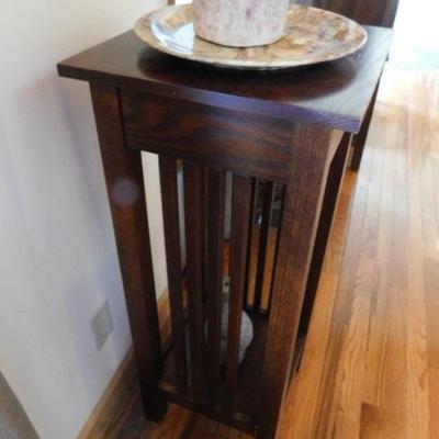 Vintage Arts and Crafts Style Side Table 15