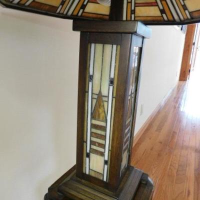 Genuine Dale Tiffany Arts and Crafts Shade and Post Table Lamp 18