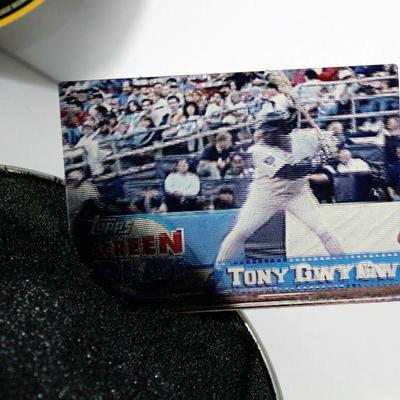 1997 TOPPS Screen Plays TONY GWYNN Moving Action Motion Baseball Card w/ Collectible TIN