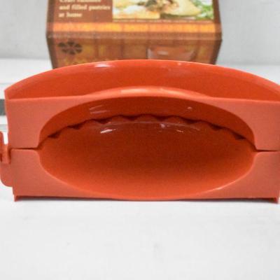 Small Calzone Press - New