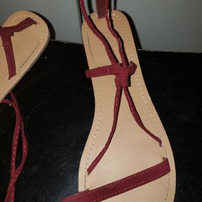 Charlotte Rouse Size 7 sandles 