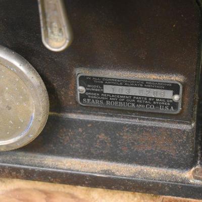 Lot B-2:  Craftsman Table Saw