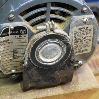 Lot B-2:  Craftsman Table Saw