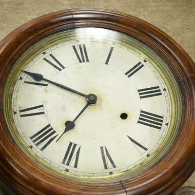 Lot B-21:  Wall Clock