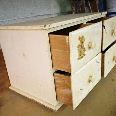 Lot B-22:  Child's Dresser