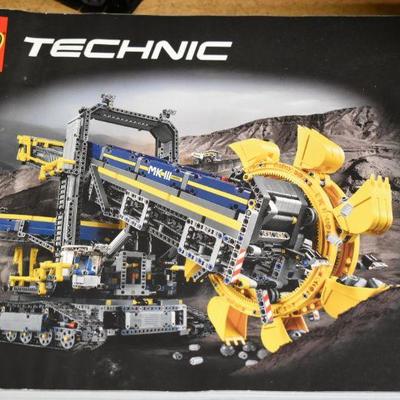 Lot LEGO-8: LEGO Technic #42055