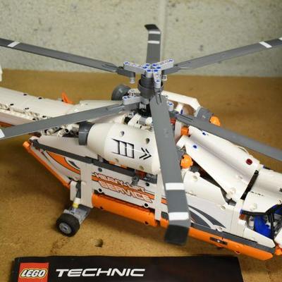 Lot LEGO-13: LEGO Technic #42052