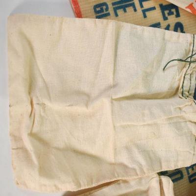 Lot G-102: Advertising Bags