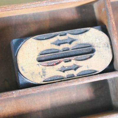 Lot G-107: Printers Drawer