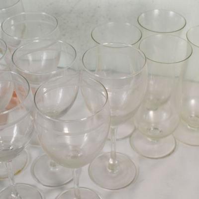 Lot G-121:  Stemware