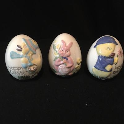 Lot 105 -  Decorative Easter Eggs & Pitcher