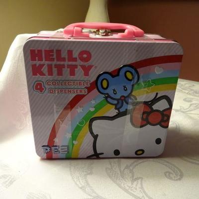 Lot 23 Hello kitty pez dispensers lunch box