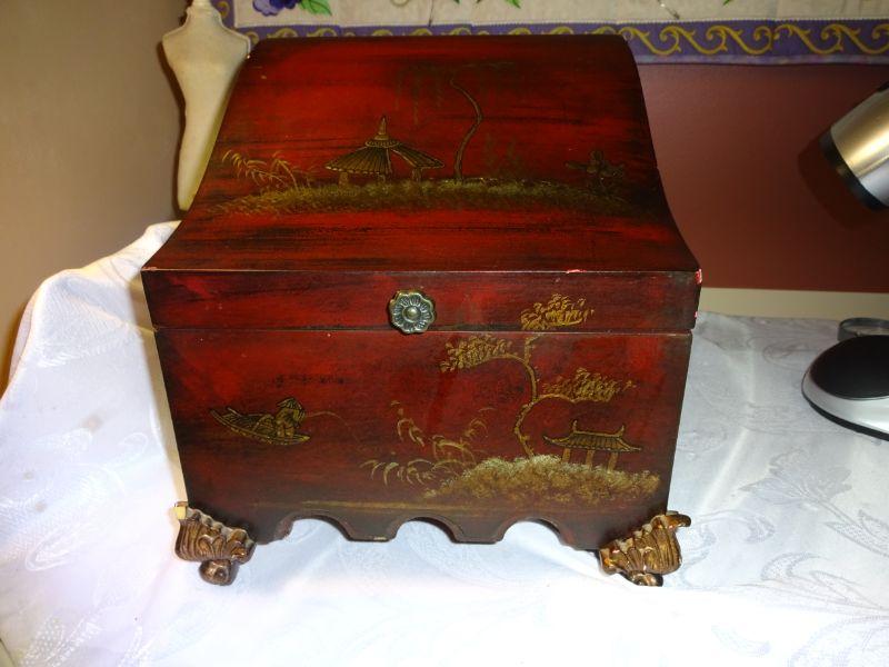 Lot 24 wood flip top keepsake box