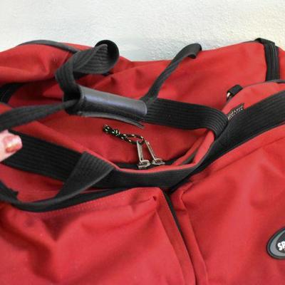 Lot G-125:  Duffle Bag