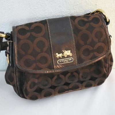 Lot G-128:  Coach