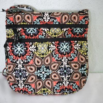 Lot G-132:  Vera Bradley Bag
