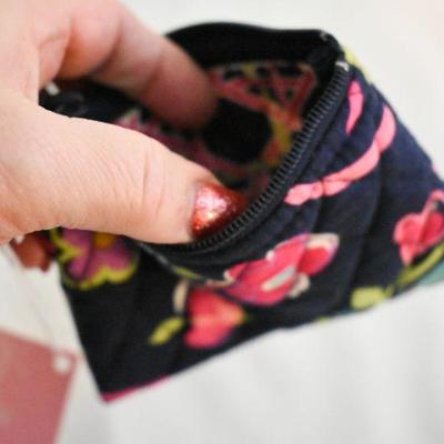 Lot G-133:  Vera Bradley