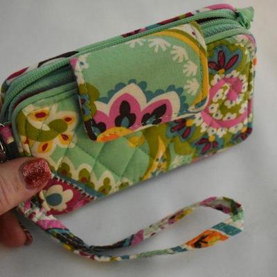 Lot G-133:  Vera Bradley