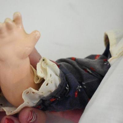 Lot G-136:  Vintage Dolls