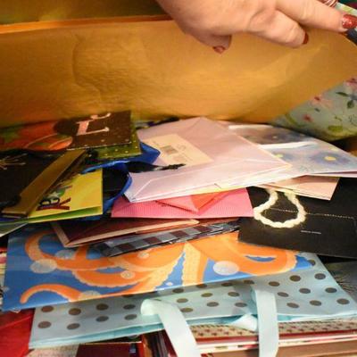 Lot G-137:  Gift Wrap