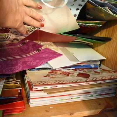 Lot G-137:  Gift Wrap