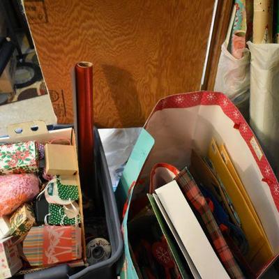 Lot G-137:  Gift Wrap