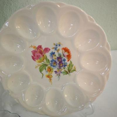 Lot G-139:  Vintage Serveware
