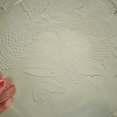 Lot G-140:  Serving Platters