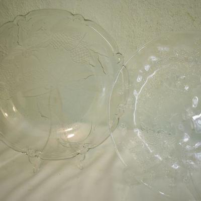 Lot G-140:  Serving Platters