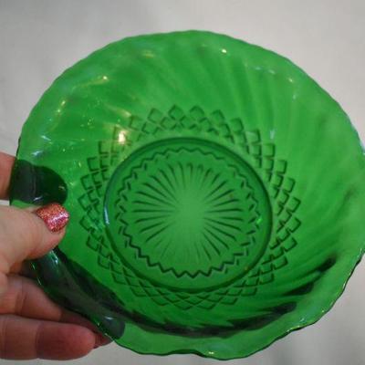 Lot G-142:  Glass Serveware