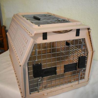 Lot G-146: Animal Transport Pen