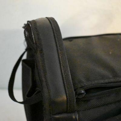 Lot G-149: Coleman Bag