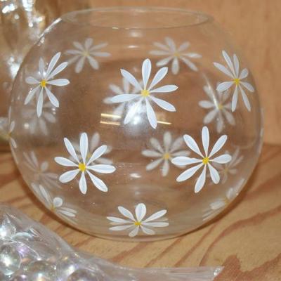 Lot B-51:  Vases