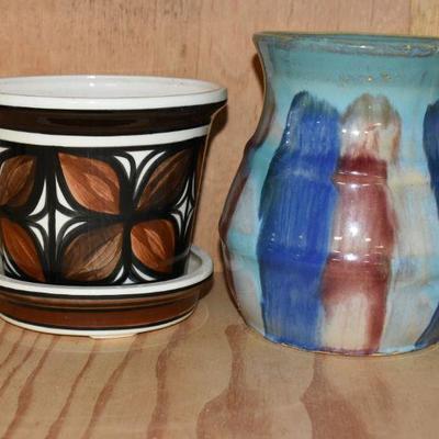 Lot B-51:  Vases