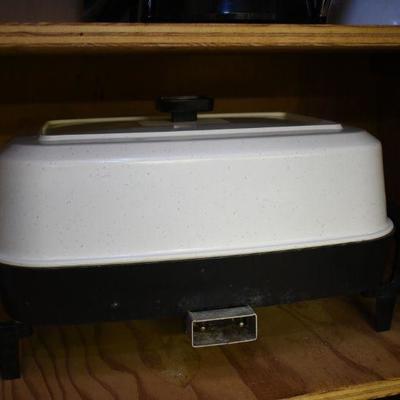 Lot B-64:  Electric Frying Pan