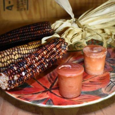 Lot B-76: Fall Decor