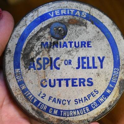 Lot B-77:  Vintage Jelly Cutters