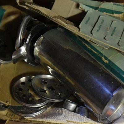 Lot B-78:  Vintage Cookie Press