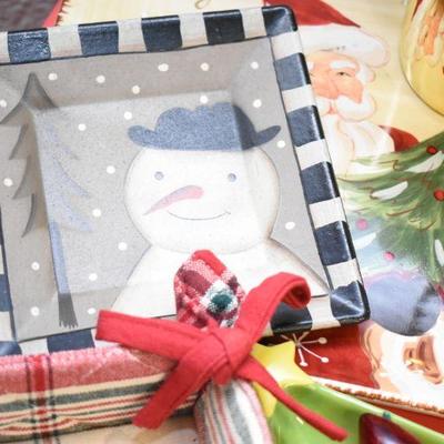 Lot B-86: Christmas Entertaining